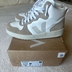 VEJA V15 sneaker